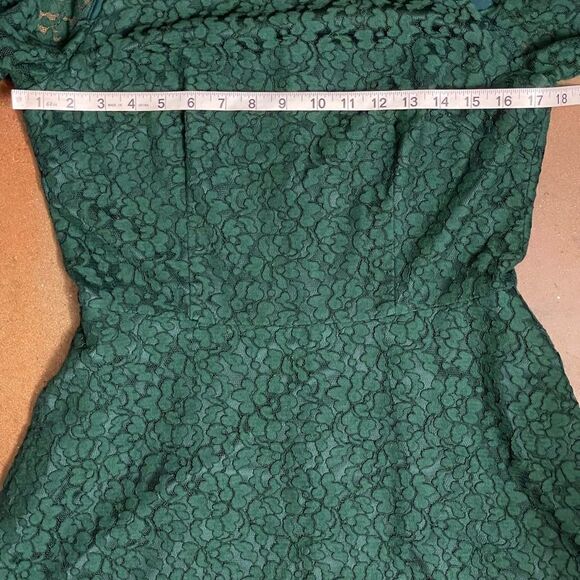 Eliza J. (Like New) Hunter Green Lace Bell Sleeve Cold Shoulder Dress (Size: 8) - Picture 9 of 16